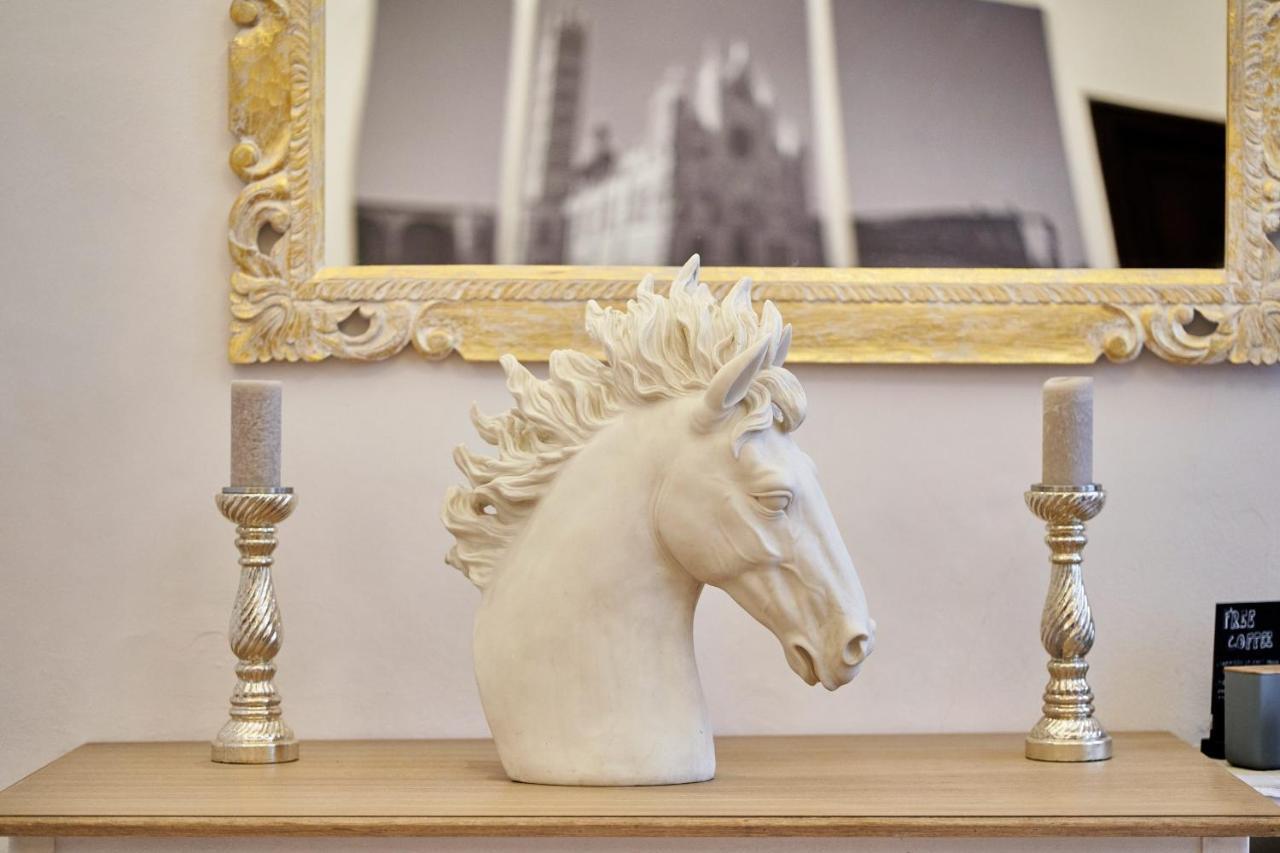 Palazzo Del Magnifico B&B Siena Luaran gambar