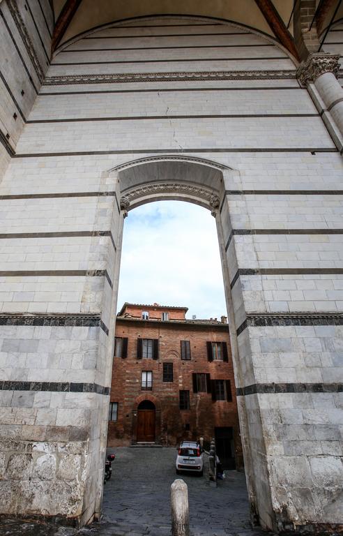 Palazzo Del Magnifico B&B Siena Luaran gambar