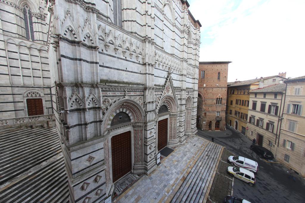 Palazzo Del Magnifico B&B Siena Luaran gambar